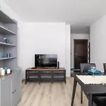 Apartment With Balcony Near Bulwary Wislane Wwa67