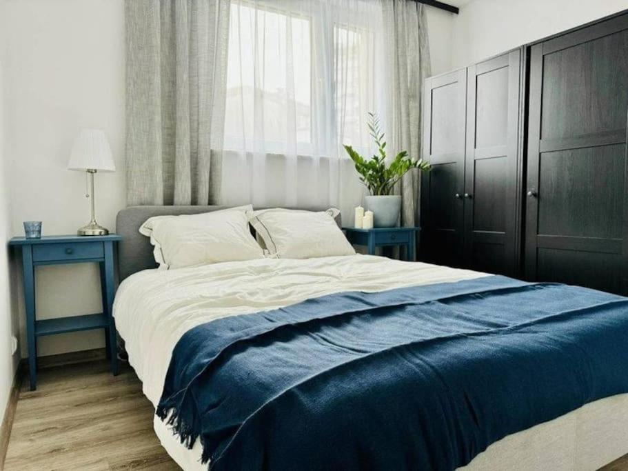 Appartement With Balcony Near Bulwary Wislane Wwa67 Warschau