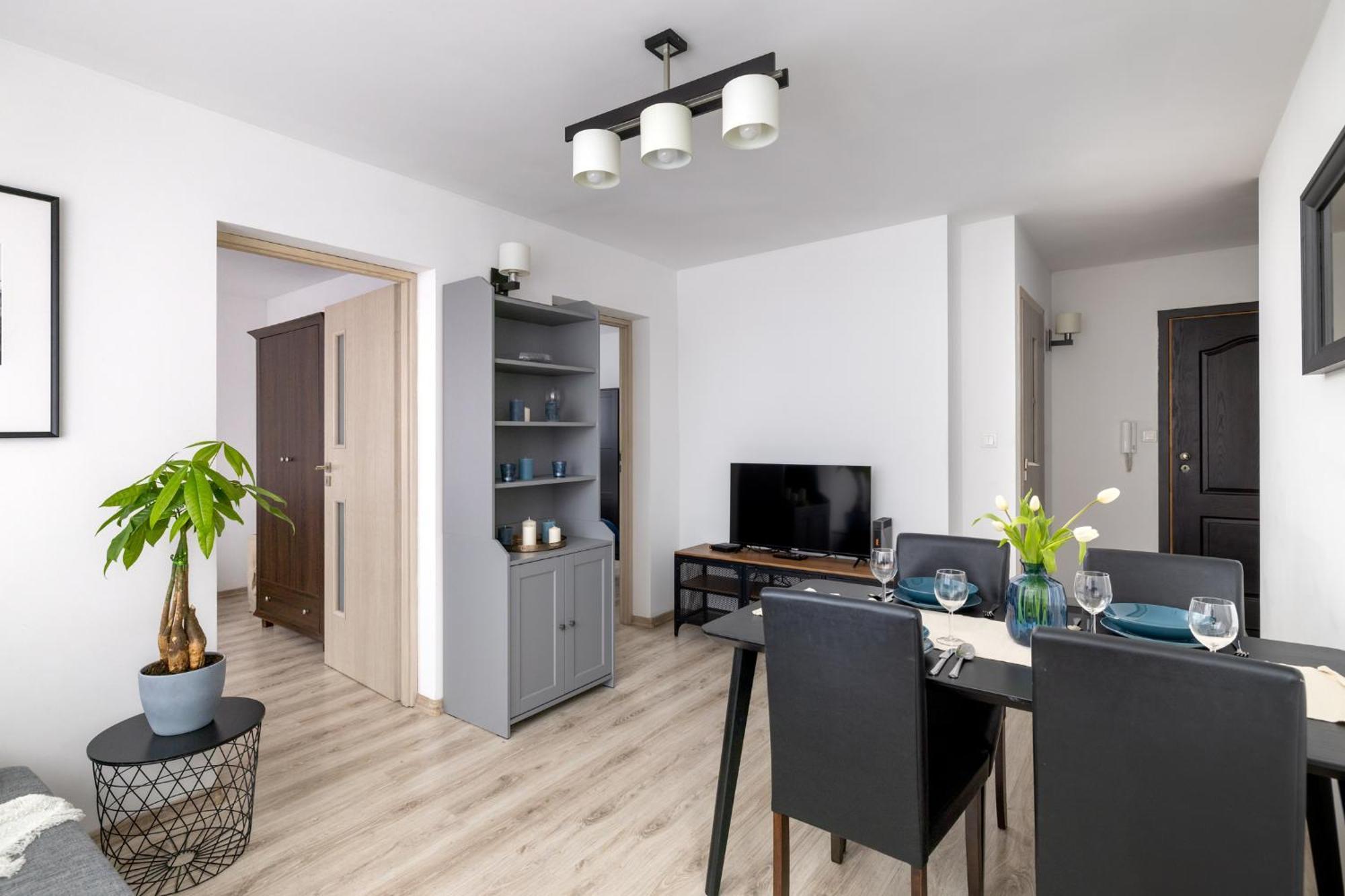 With Balcony Near Bulwary Wislane Wwa67 Appartement Warschau